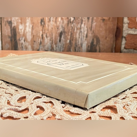 SOLD! PAIR Vintage Les Bas Christian Dior Stockings Desoie Sleek Beige Sz 10.5 - Picture 13 of 14